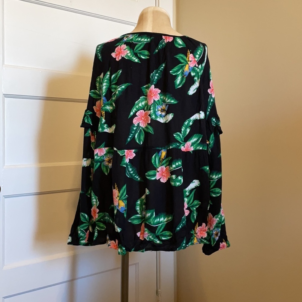 Old Navy Womens XL Black Tropical Floral Tassel Tie Ruffle Babydoll Blouse Top - Picture 5 of 10